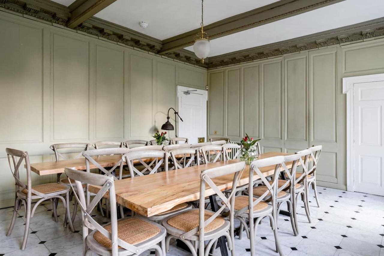 Vakantiehuis Drylaw House, Grade A Listed Mansion Near Centre *